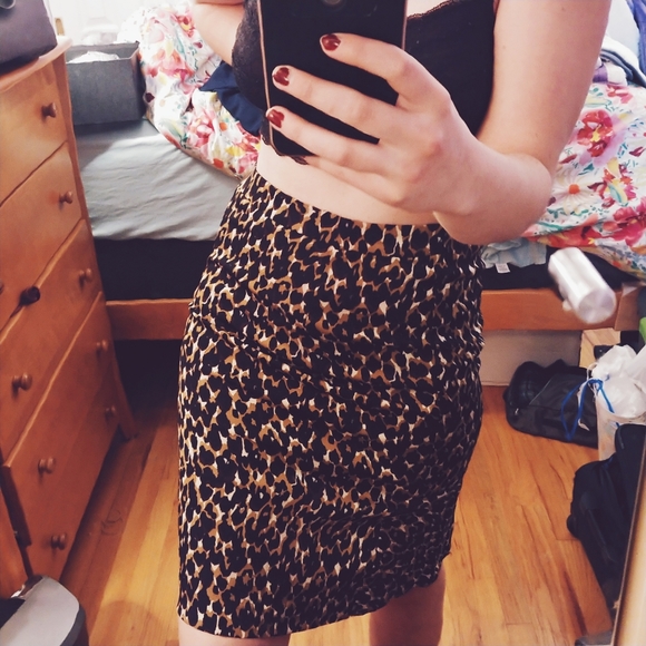Ann Taylor Dresses & Skirts - Leopard Print Pencil Skirt